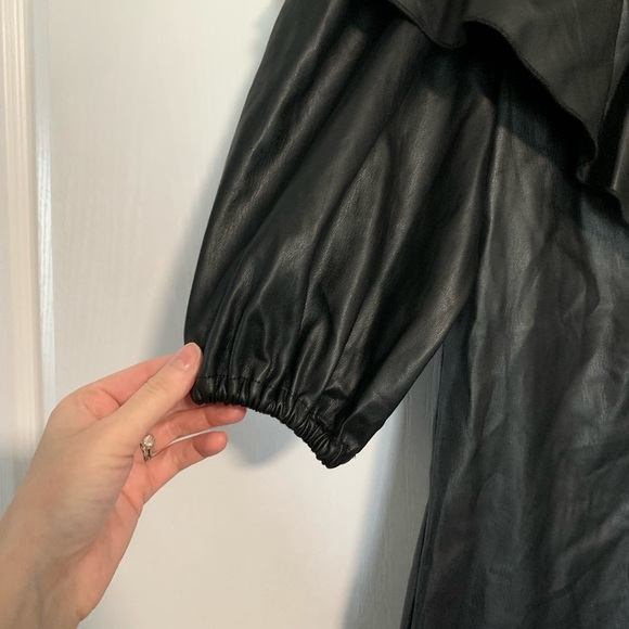 Avoly s’edge ruffle black dress - Picture 4 of 8